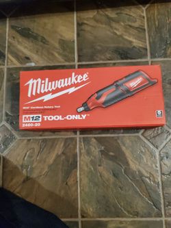 Milwaukee M12 Cordless rotary tool