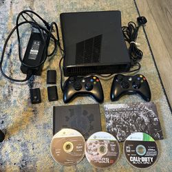 Microsoft Xbox 360 Slim 1439 250GB Console System Bundle Tested W/Games