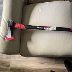 Hyper Tough Axe 4.5lb