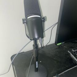 SHURE MV7+ 