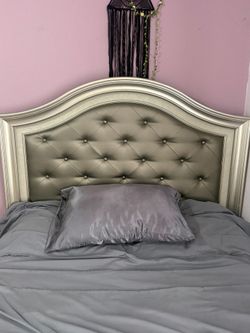 Beautiful bedroom set