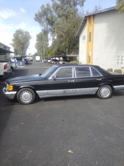 1990 Mercedes-Benz 300-Class