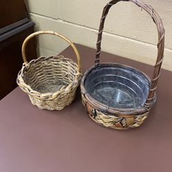 2x Baskets $10