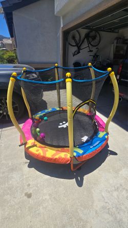 Kids mini trampoline