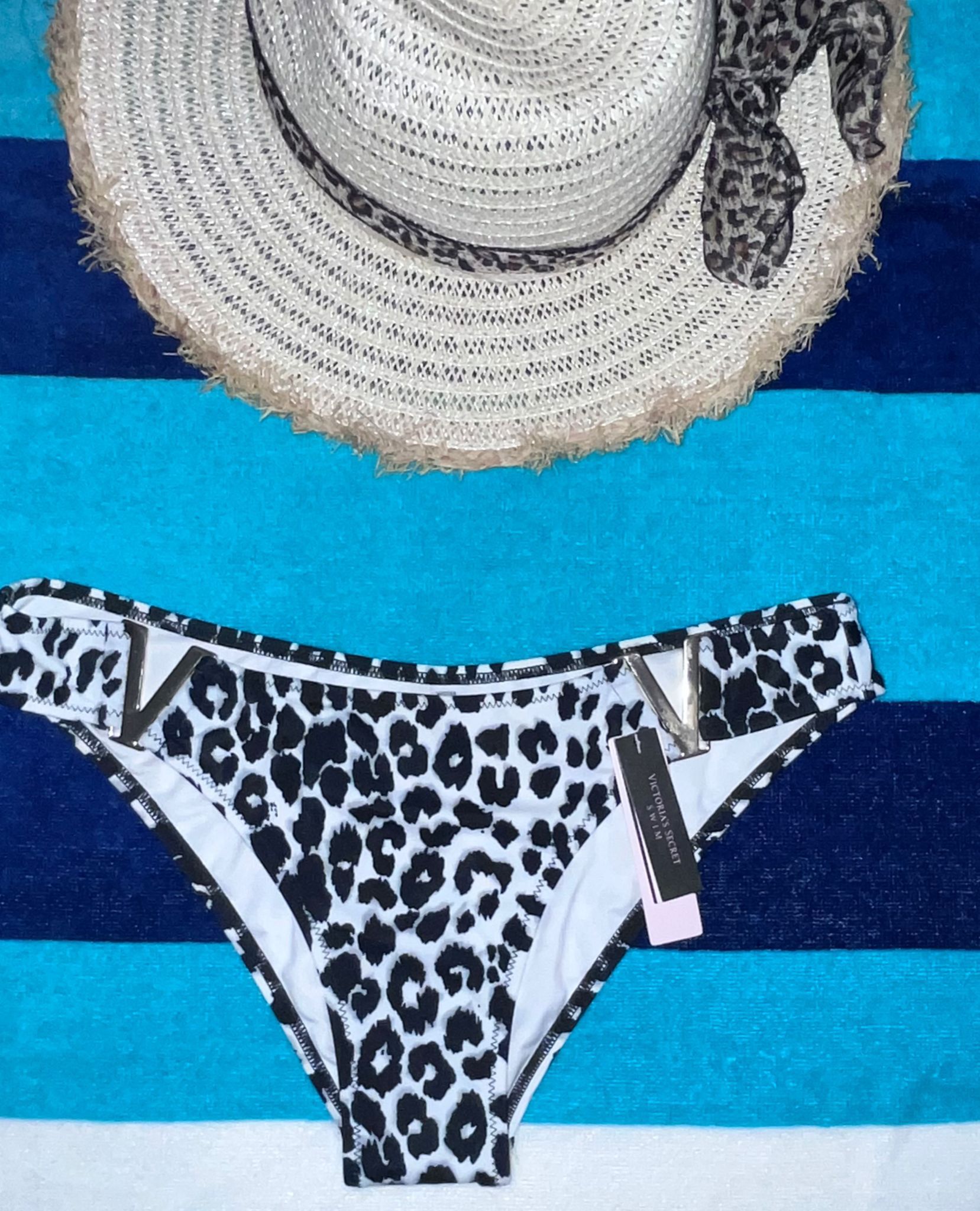 SIZE. S. SWIM. VICTORIA’S SECRET.