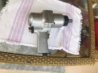 ASTRO POWER AP-120P Impact Wrench 3/4 made In Japan. Like new.