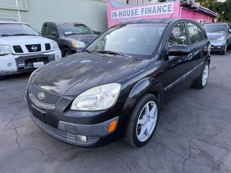 🚨 PRECIO REBAJADO $2,999 | Kia Rio5 SX 2005 | 171K Millas | TÃtulo Limpio | Automático