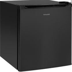 HOTPOINT COMPACT REFRIGERATOR 