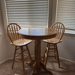 Table & 4 Chairs 