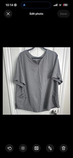 Grey scrub top and jogger pants - 3XL