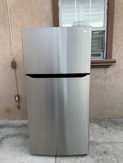 3MONTHS WARRANTY 33x33x68 LG FRIDGE SILVEE 23cuft