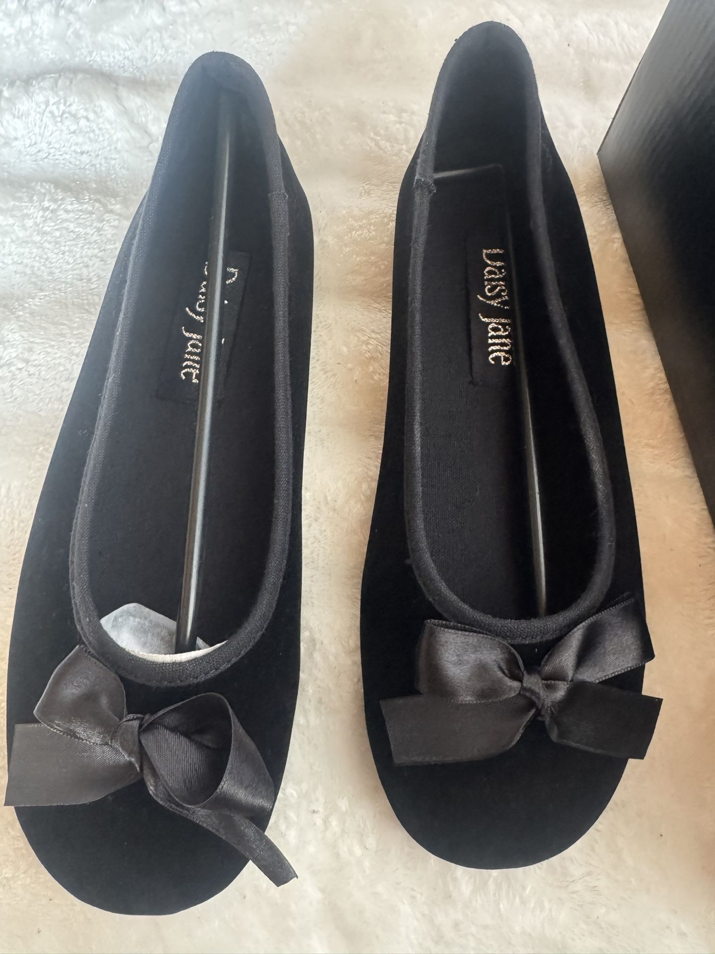 Black Flats Size 8 1/2