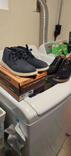 Men’s shoe sizes: size 9 and  9.5 ( Read the full description)
