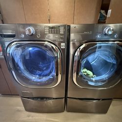 LG Washer And Dryer 