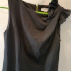 Calvin Klein little black dress sleeveless with shoulder bow full zip back size 4