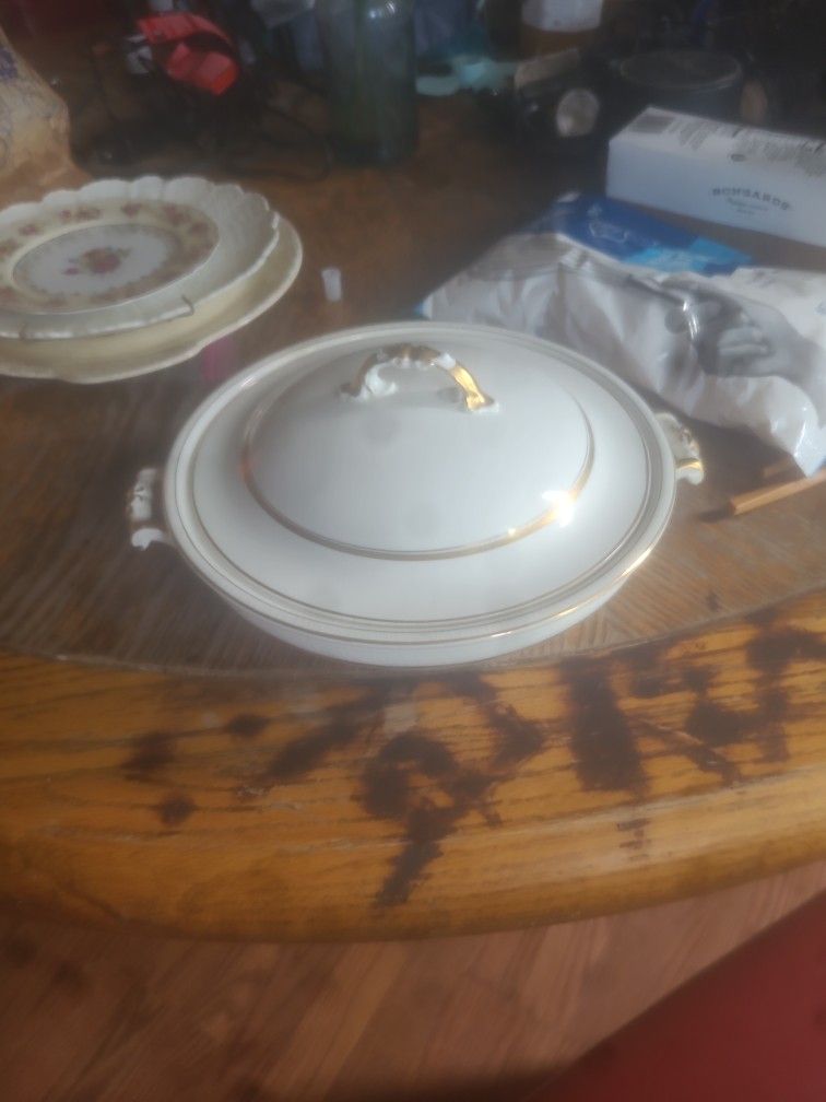 18 K Gold Trim China