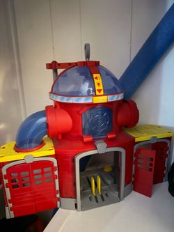 Paw patrol house&trucks
