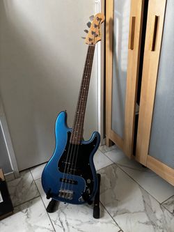 Electric bass