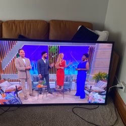 50 INCHES VIZIO TV 