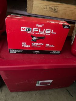 Milwaukee M18 angle grinder