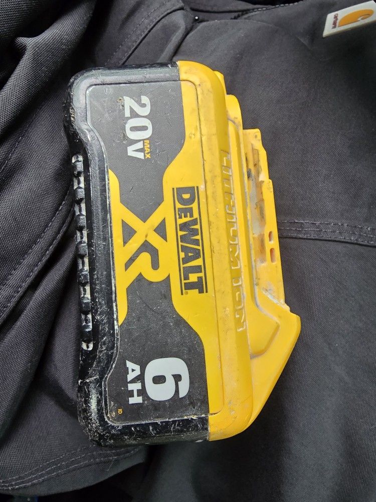 Dewalt Battery