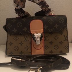 Hand Bag / Shoulder Bag