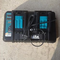Makita Charger