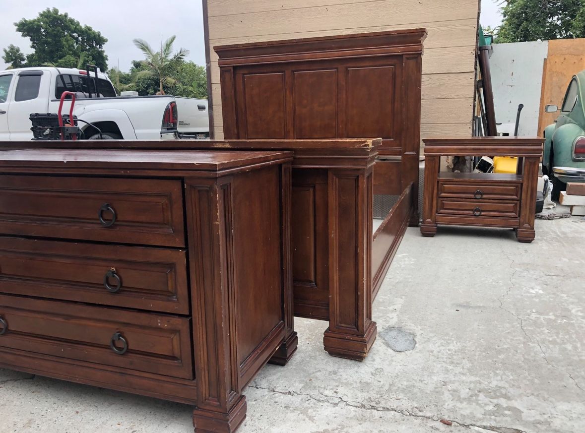  Bedroom set 