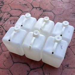 5-Gallon Water Containers (x6)