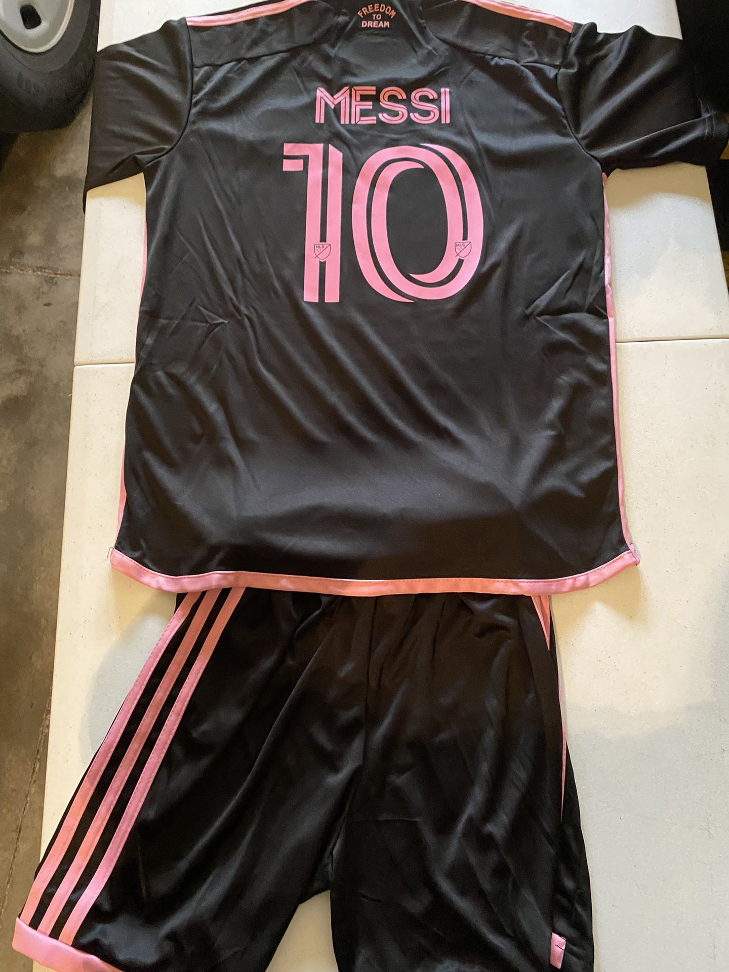 Messi Kids Jerseys With Shorts Sizes Small Up To XL 