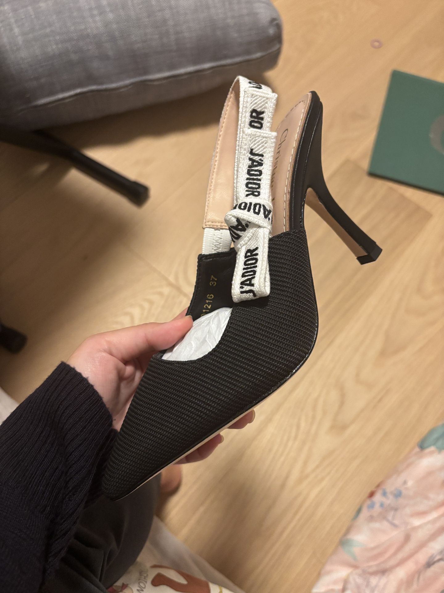 Heels Jadore Size 37
