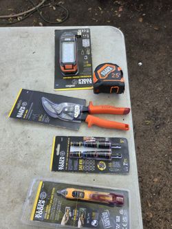 🎄🎁 Klein Tools Todo Nuevo Brand New Never Used $100 Firme Pick Up Only Área Jersey Village 77O41 (No Cachirules)