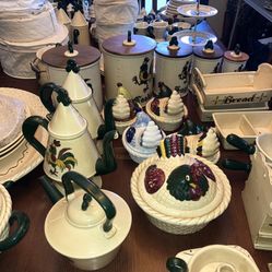 Metlox Poppytrail Provincial Green Rooster Collection – Large Vintage Set