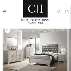 New King Bedroom set 4 Pieces 