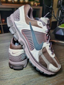 NIKE ZOOM VOMERO 5 'PLUM ECLIPSE' (WOMEN'S) (2023)