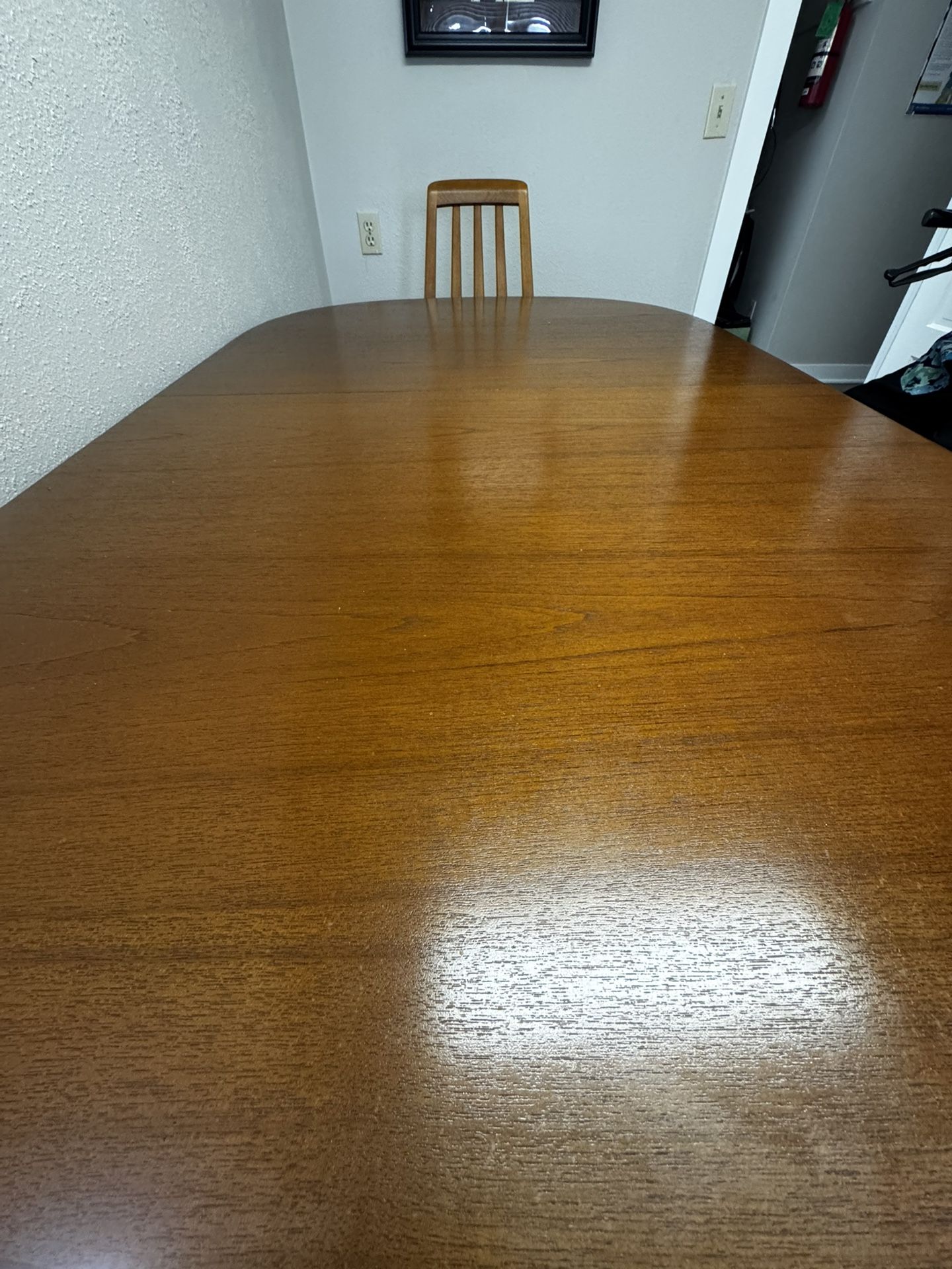 Dining table With 5 Chairs