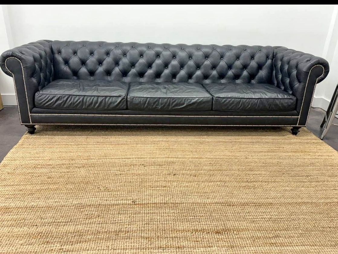 Chesterfield leather sofa, black/gray distressed