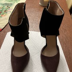 Woman High Heel Shoes 👠 7 1/2 Size