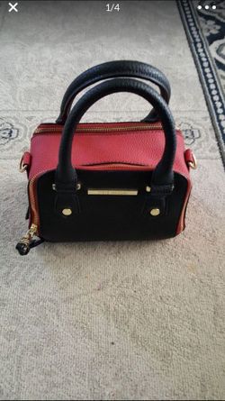 Steve Madden purse red and black