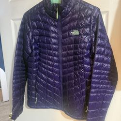 Women’s Northface lightweight winter jacket, purple