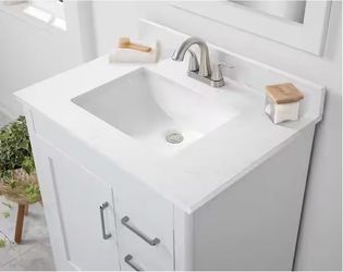 Brand New 31” x 22” Snow Orchid Quartz Vanity Top w/ Rectangular Sink & Backsplash – NIB