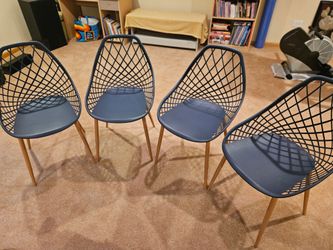 4 dining chairs