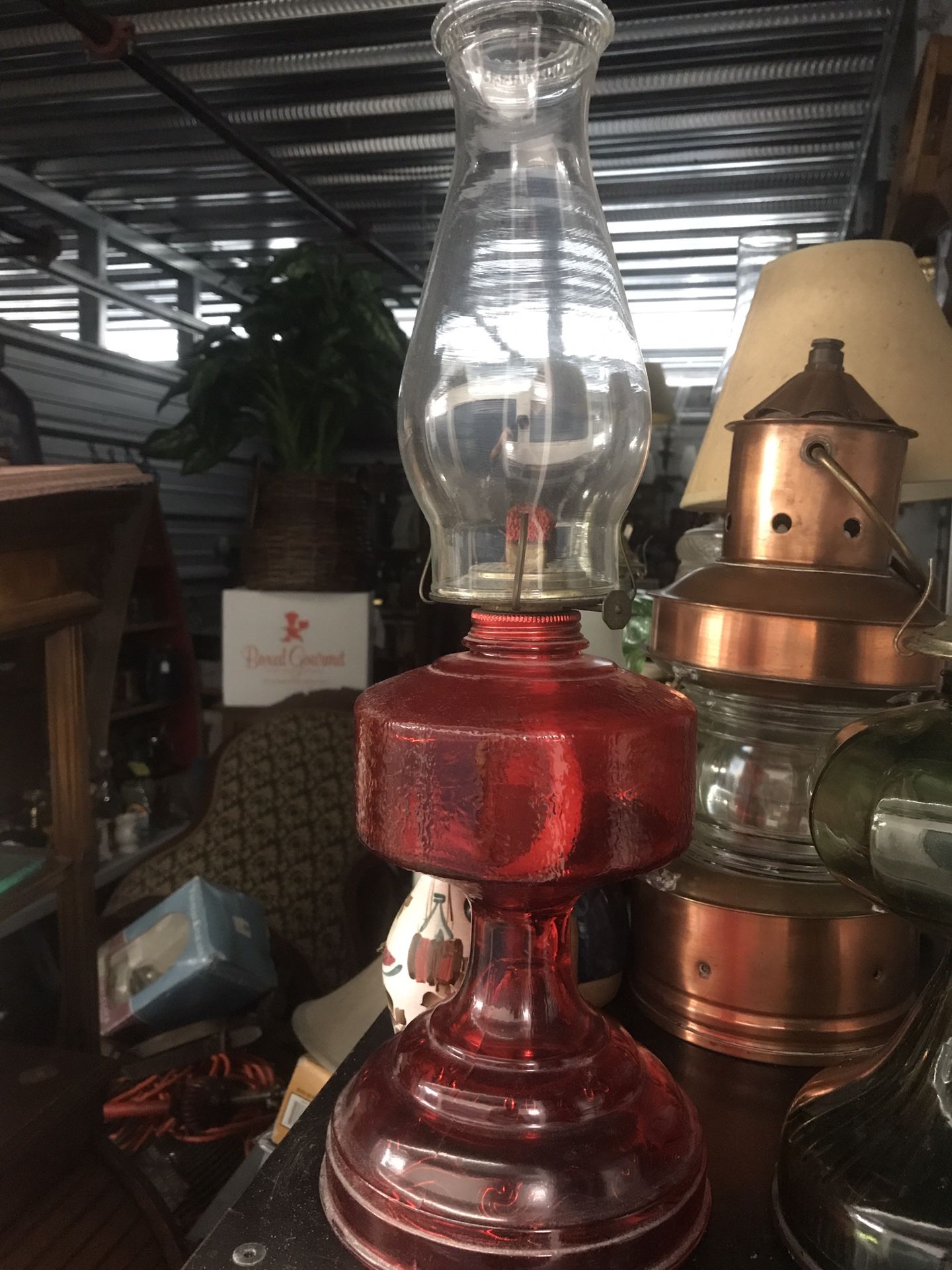 Antique Eagle Red oil Lamp
