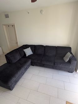 Sectional couch
