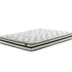 🛏️ Queen Size Ashley Chime 8” Innerspring Mattress – Like New! 🛏️
