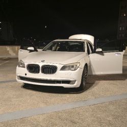 Bmw 740li 2011