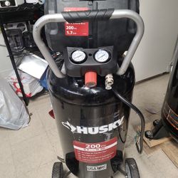 Husky Compressor 5.1 Scfm 90 Psi
