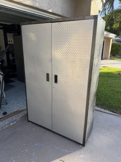 Gladiator storage garage cabinet