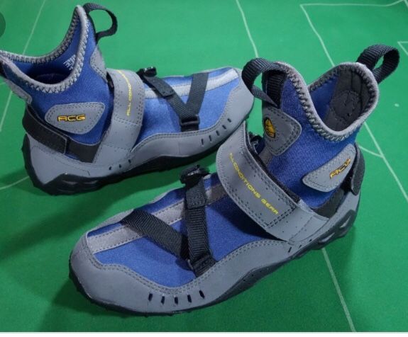 Nike ACG toketee mid water shoes near ds no box very rare shoes! Nike ACG Air