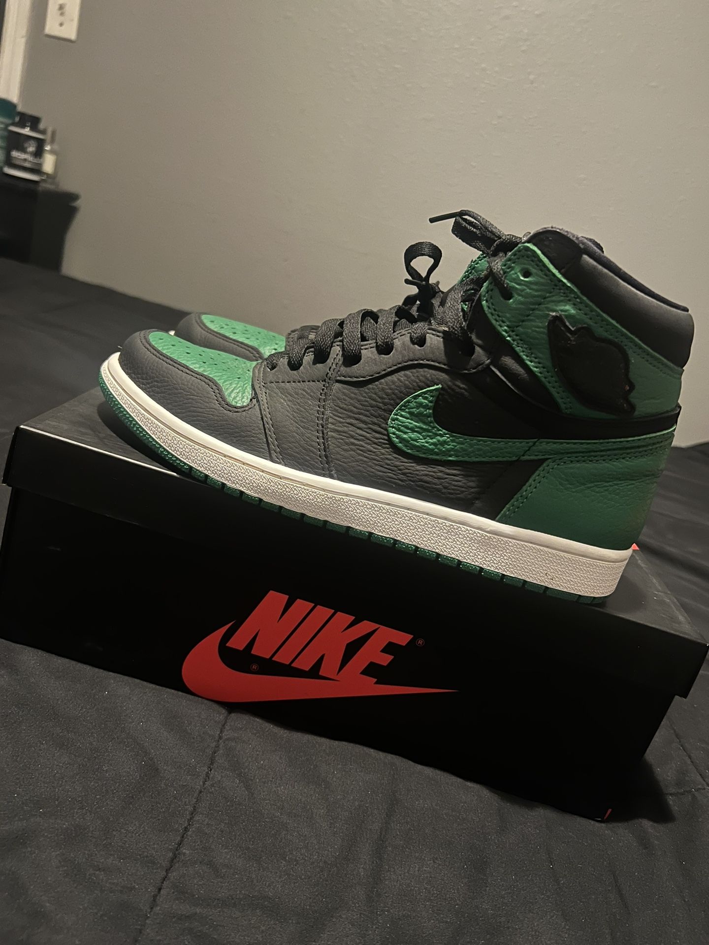 Jordan 1 Pine/black